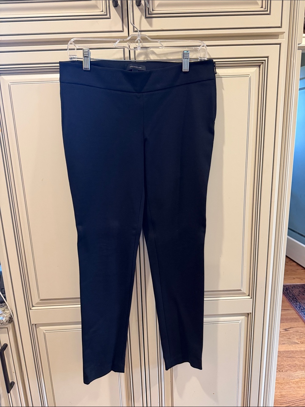 Ann Taylor Black Cropped Slim Ponte Pants